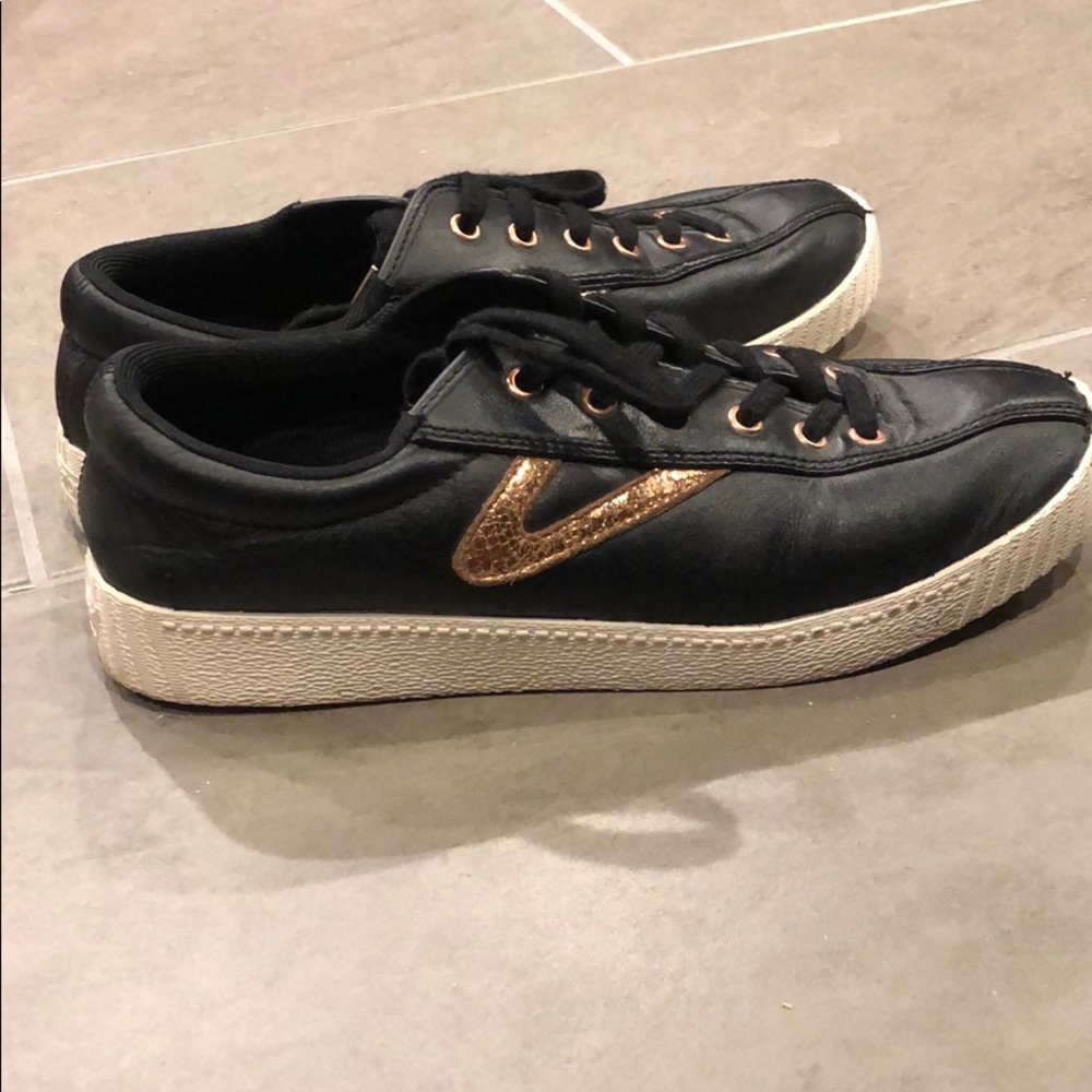 women dressier sneakers